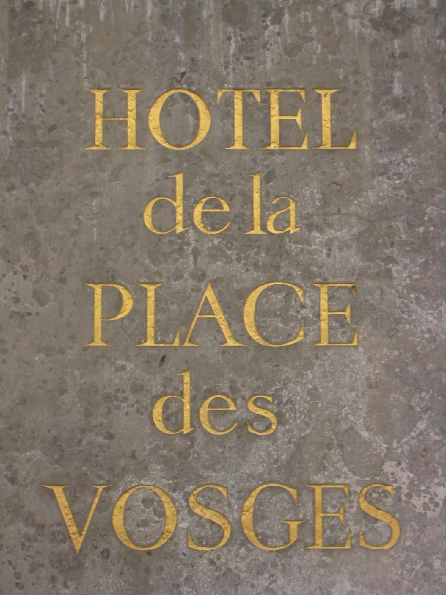 פריז Boutique Hotel De La Place Des Vosges מראה חיצוני תמונה